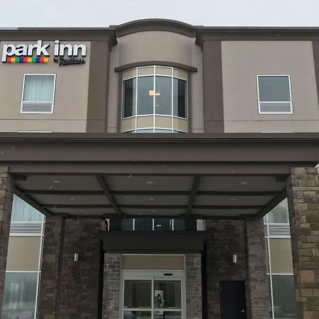 Park Inn By Radisson Brampton, On Exterior foto